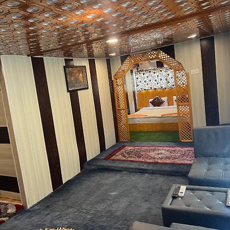 מלון Srīnagar Aristotle Group Of Houseboats & Transportation מראה חיצוני תמונה