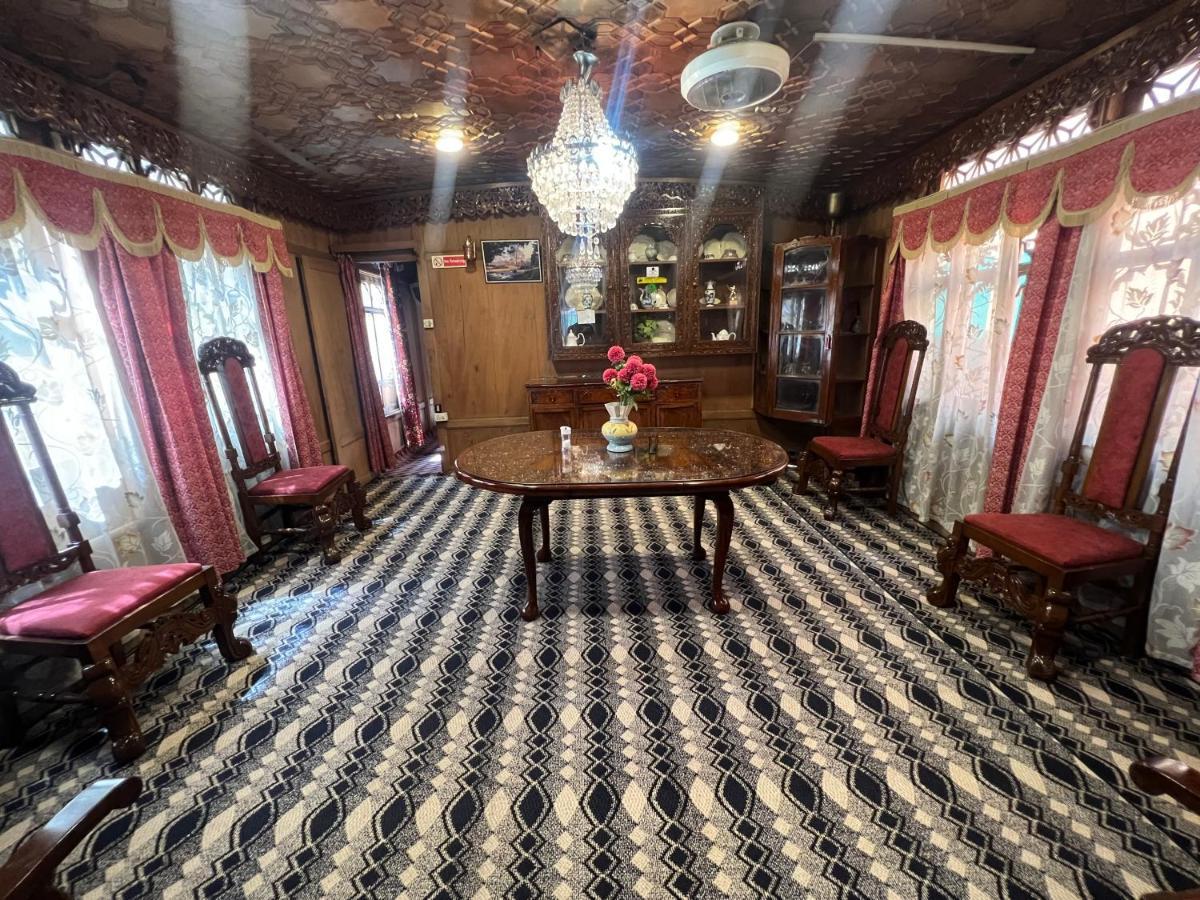מלון Srīnagar Aristotle Group Of Houseboats & Transportation מראה חיצוני תמונה