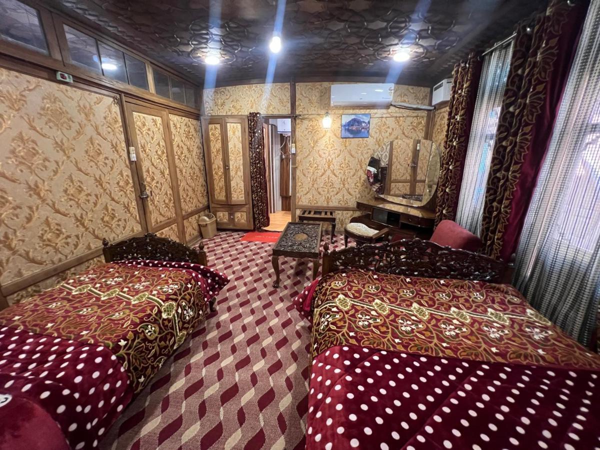 מלון Srīnagar Aristotle Group Of Houseboats & Transportation מראה חיצוני תמונה